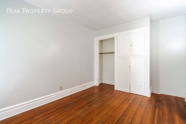 Photo - 246 1/2 W. 5th Avenue Rear-