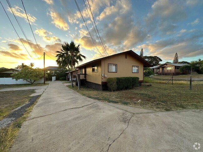 Building Photo - 390 Auhana Rd Unit #A Rental