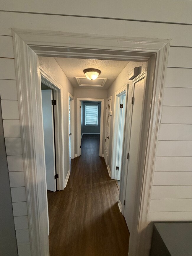 Photo - 139 N Leland Dr