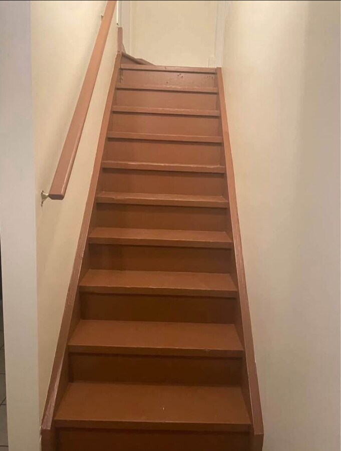 Photo - 127 Luella Cres