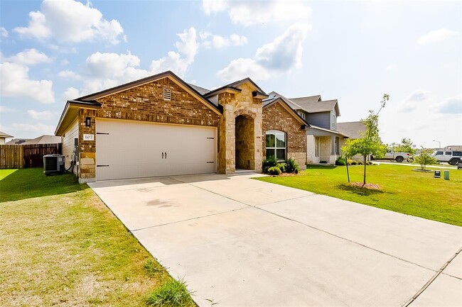 Photo - 107 Reagor Dr