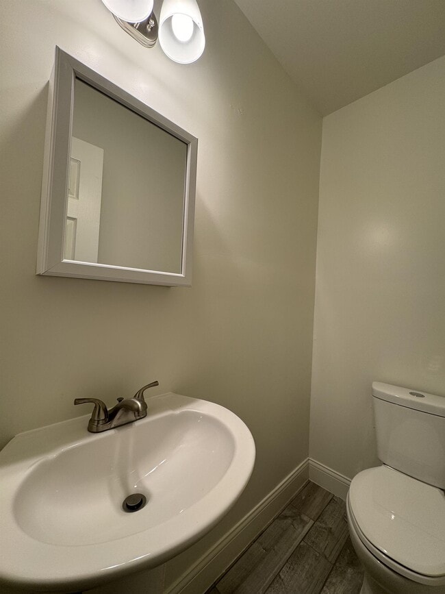 Photo - 2030 S Hayden St