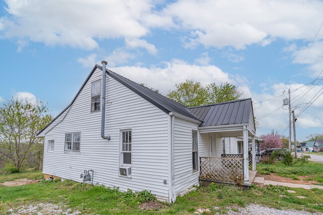 Photo - 201 Eastview Dr