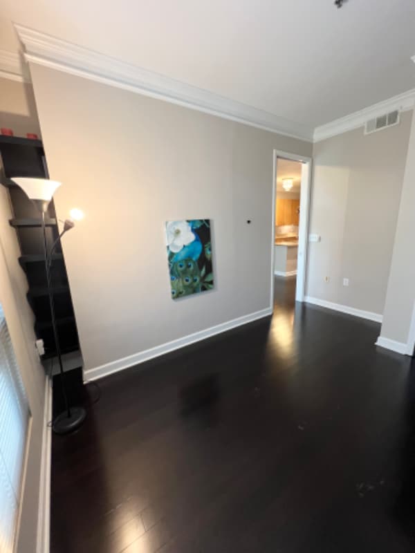 Photo - 711 Cosmopolitan Dr NE