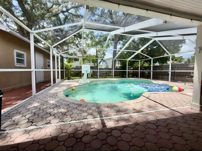 Photo - 206 N Beverly Ave Unit 206 N Beverly Ave