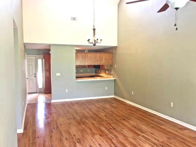 Photo - 4508 Antosh Cir Unidad 4508 Antosh #2