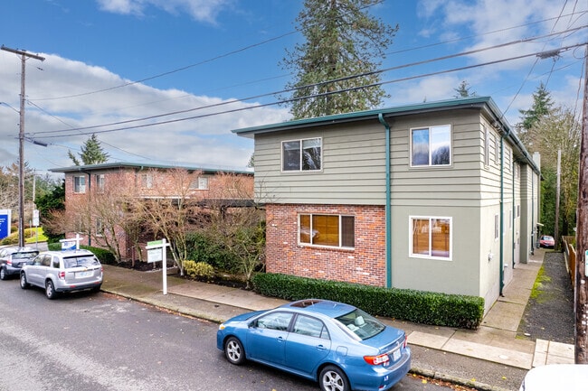 Photo - Marquam Court Apartments
