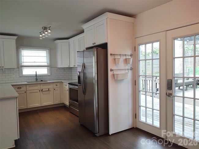 Photo - 5121 Kistler Ave