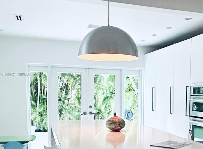 Building Photo - 1430 Baracoa Ave