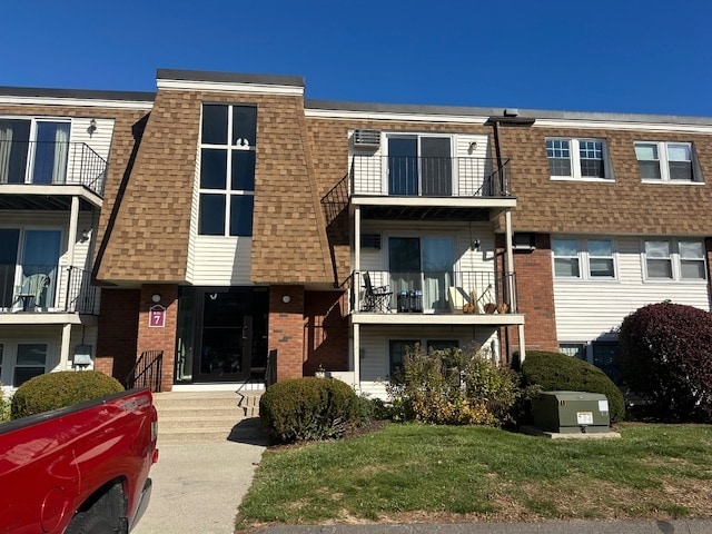 Building Photo - 80 Damon Rd Unit 7-306