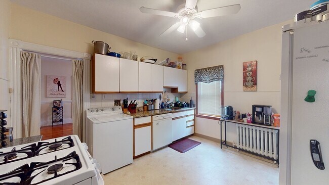 Photo - 8 Wareham St Unit 1