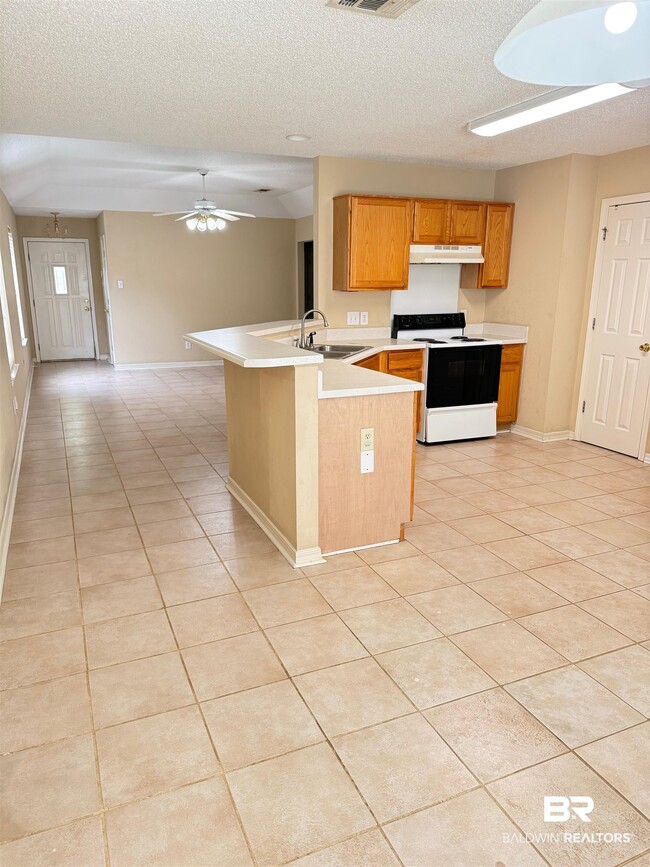 Photo - 406 Belle Chase Ct N