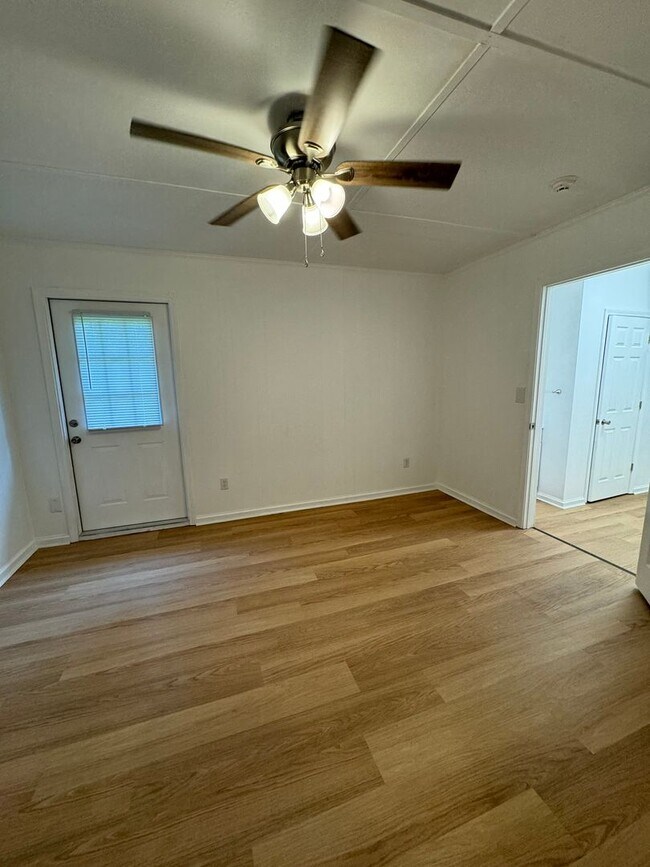 Photo - 133 Briarwood Rd