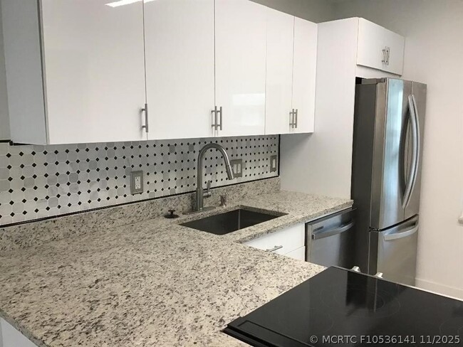 7600 NW 4th Pl Unit 207