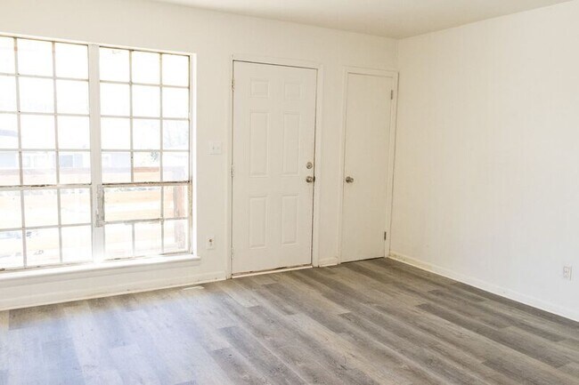 Photo - 1220 Wheeler Ave Unidad 1220