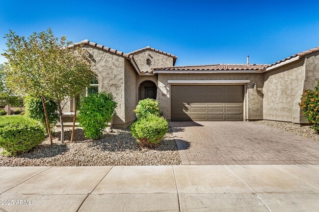 Photo - 1914 N 140th Ave