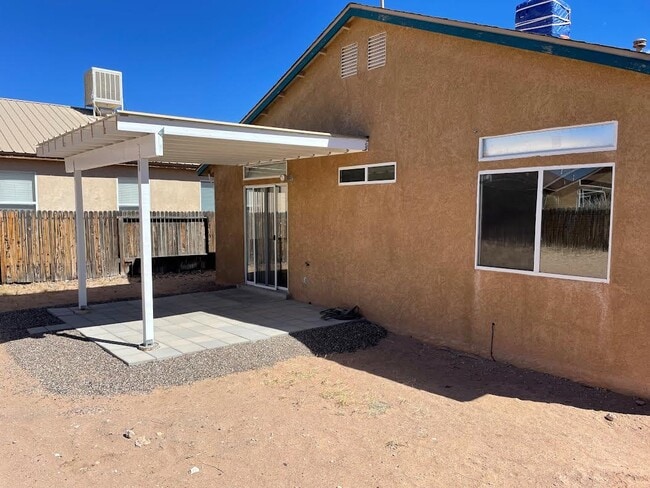 Photo - 4749 Kelly Way NE