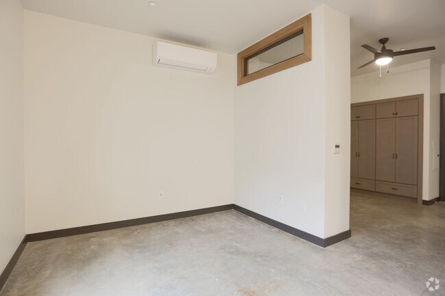 Almr Apartments