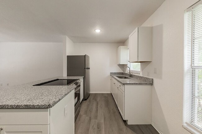 Photo - 430 Ave B NE Unit B