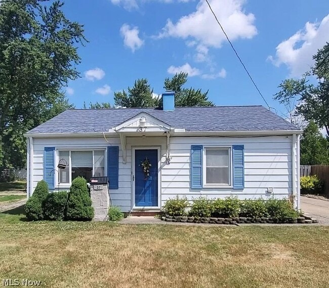 Building Photo - 2 Bedroom Ranch House  Rent in BEDFORD   with attached garage