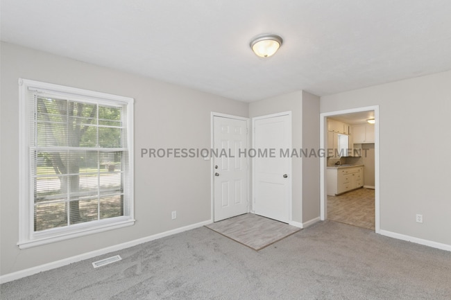 Photo - Updated 3 bed / 2 bath house With Exceptio...