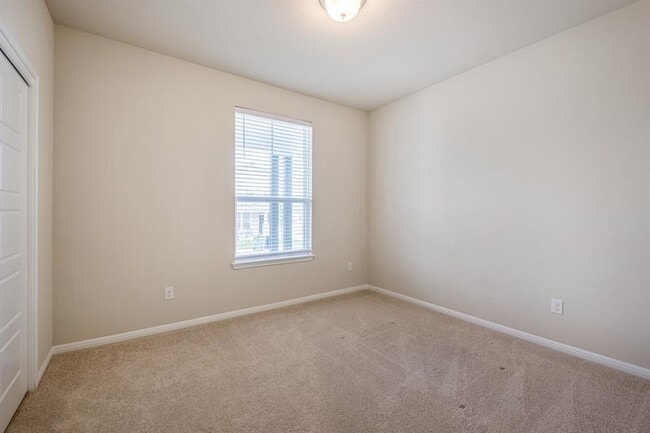 Photo - 244 E Broade St