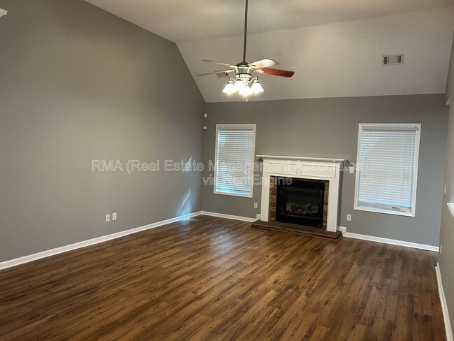 Photo - 648 Lynchburg St