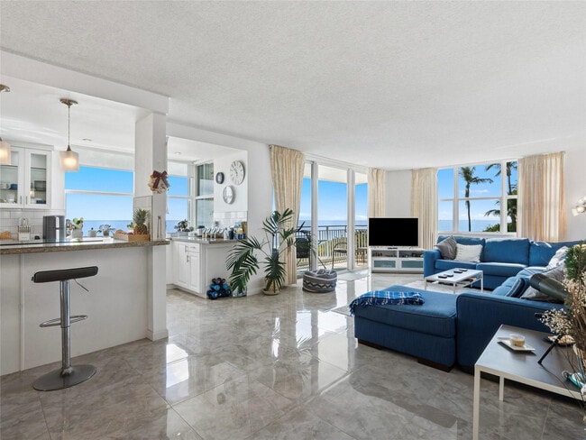 Photo - 5200 N Ocean Blvd Unidad 301A