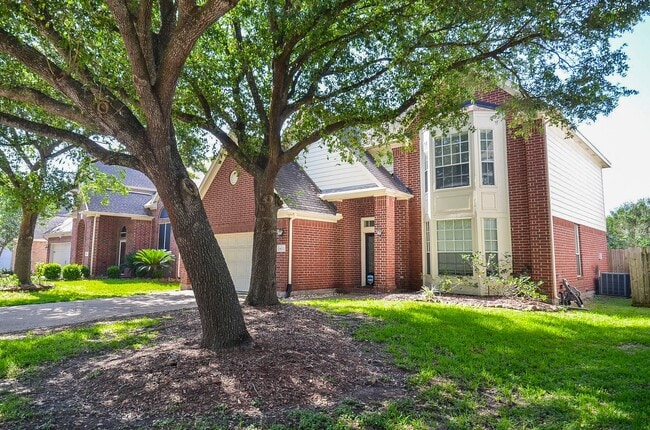 Photo - 6022 Spanish Oak Dr