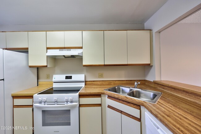 Photo - 3801 Crown Point Rd Unit 2132