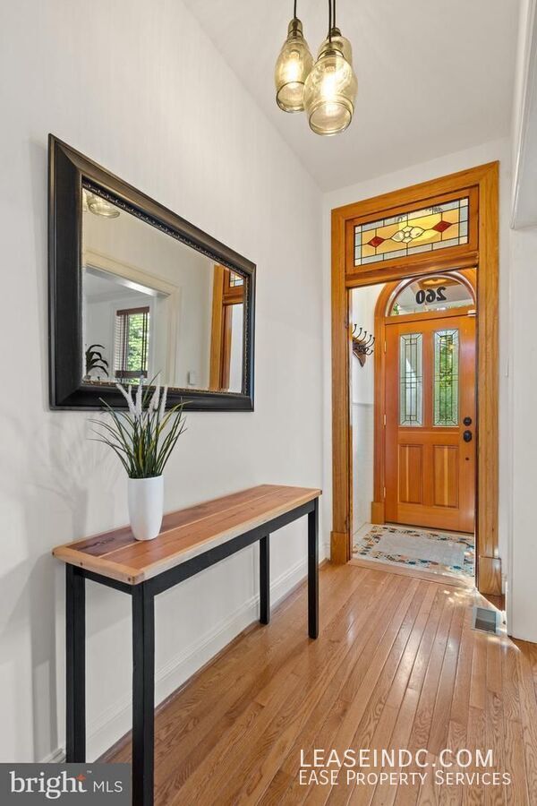 Photo - 260 15th St SE