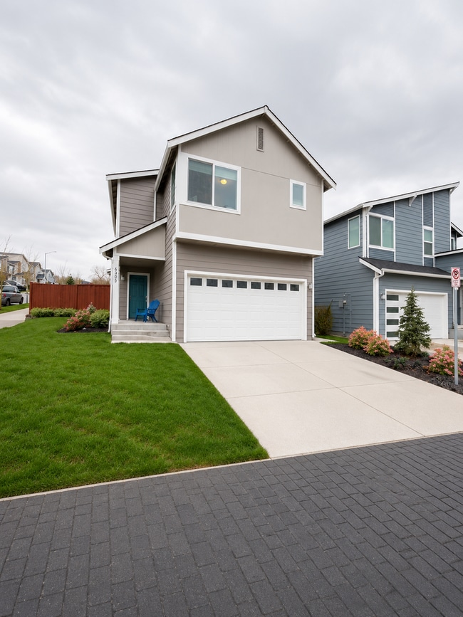 Newly Built 4bd 2.5ba in LSSD - Newly Built 4bd 2.5ba in LSSD