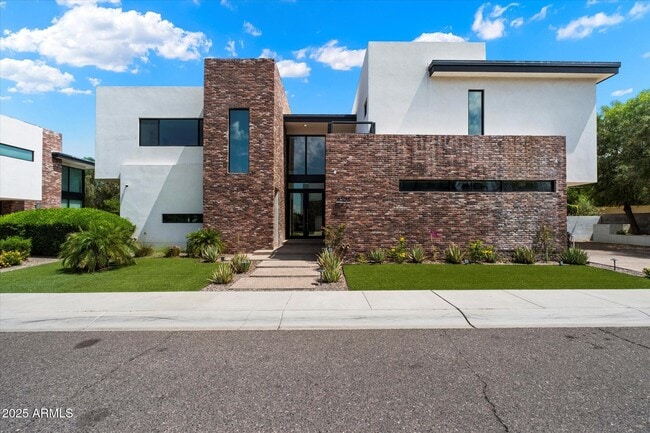Photo - 4525 N 36th Way