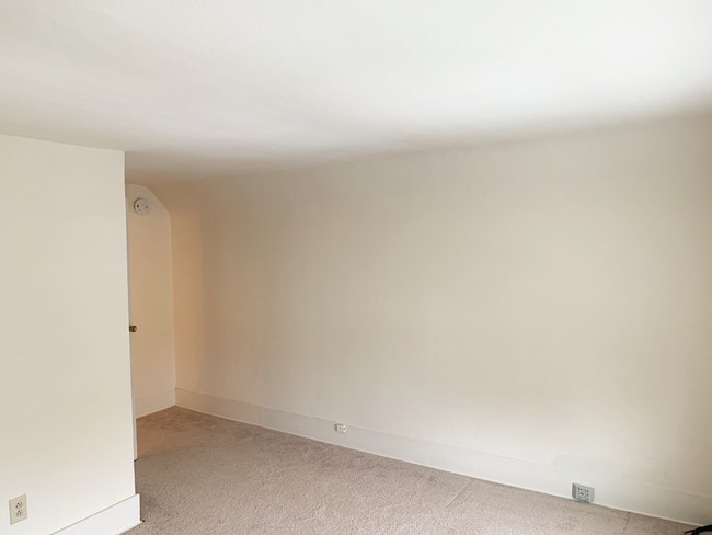 Photo - 423 Gotham St