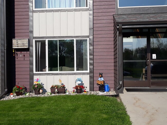 Photo - Sebeka Housing