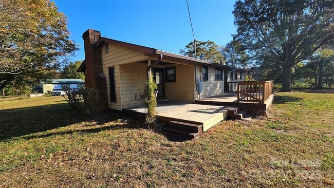 Photo - 5040 Pless Rd