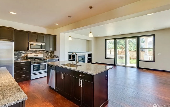 Photo - Mount Vernon 4 Bedroom