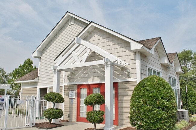 Photo - 2 Bedroom Condo w/Open Floor-Plan & Stainless Steel Appliances! Some Utilities Included!