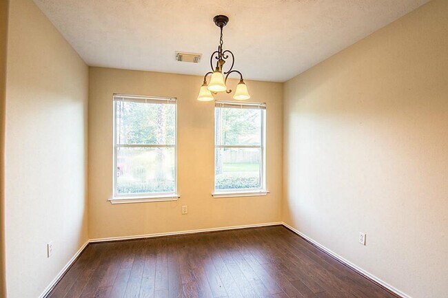 Photo - 87 Hockenberry Pl