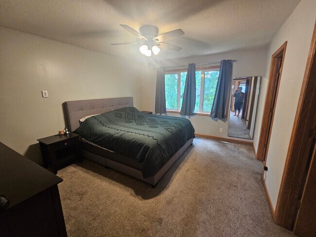 Photo - 3838-40 Unit 3838