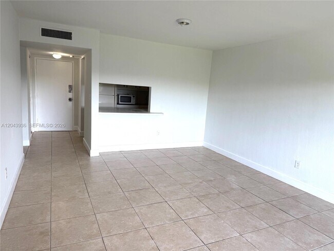 7477 SW 82nd St Unit C318