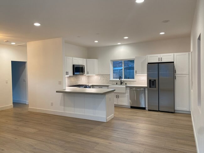 Photo - 3919 Calle Loma Vista