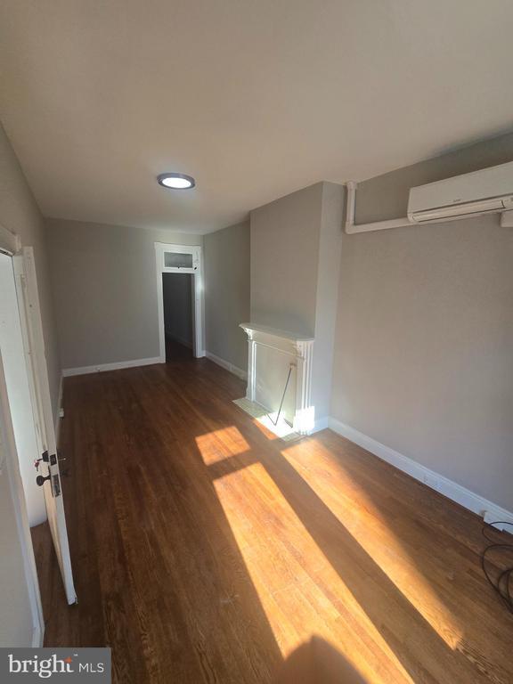 Photo - 101 E 3rd St Unit 1