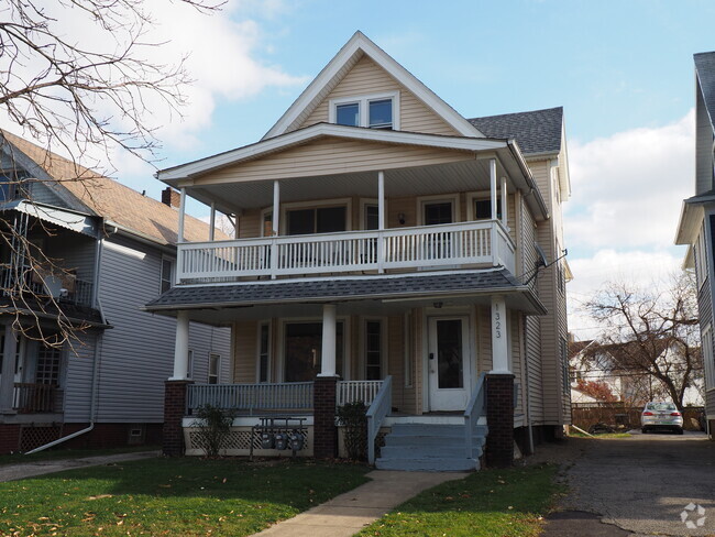 Building Photo - 1323 W 102nd St Unit 1 Rental