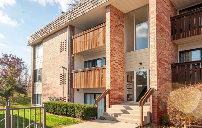 Photo - West Ann Arbor Condo: 2 Bed, 2 Bath with Indoor Pool & Patio