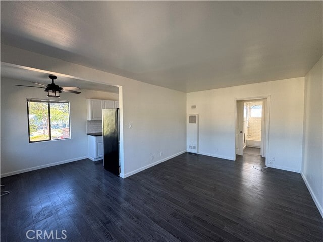 Building Photo - 1422 Talmadge St Unit 8