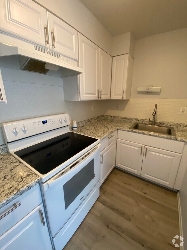 Building Photo - 3729E Morganford Unit E Rental