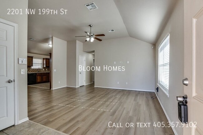 Photo - 2201 NW 199th St