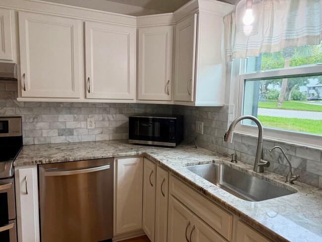 Photo - 8388 SE Croft Cir Unidad P1