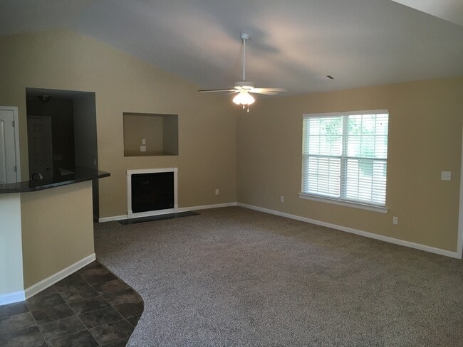 Photo - Beautiful 3 bedroom Home! (Updated Pictures Coming Soon)
